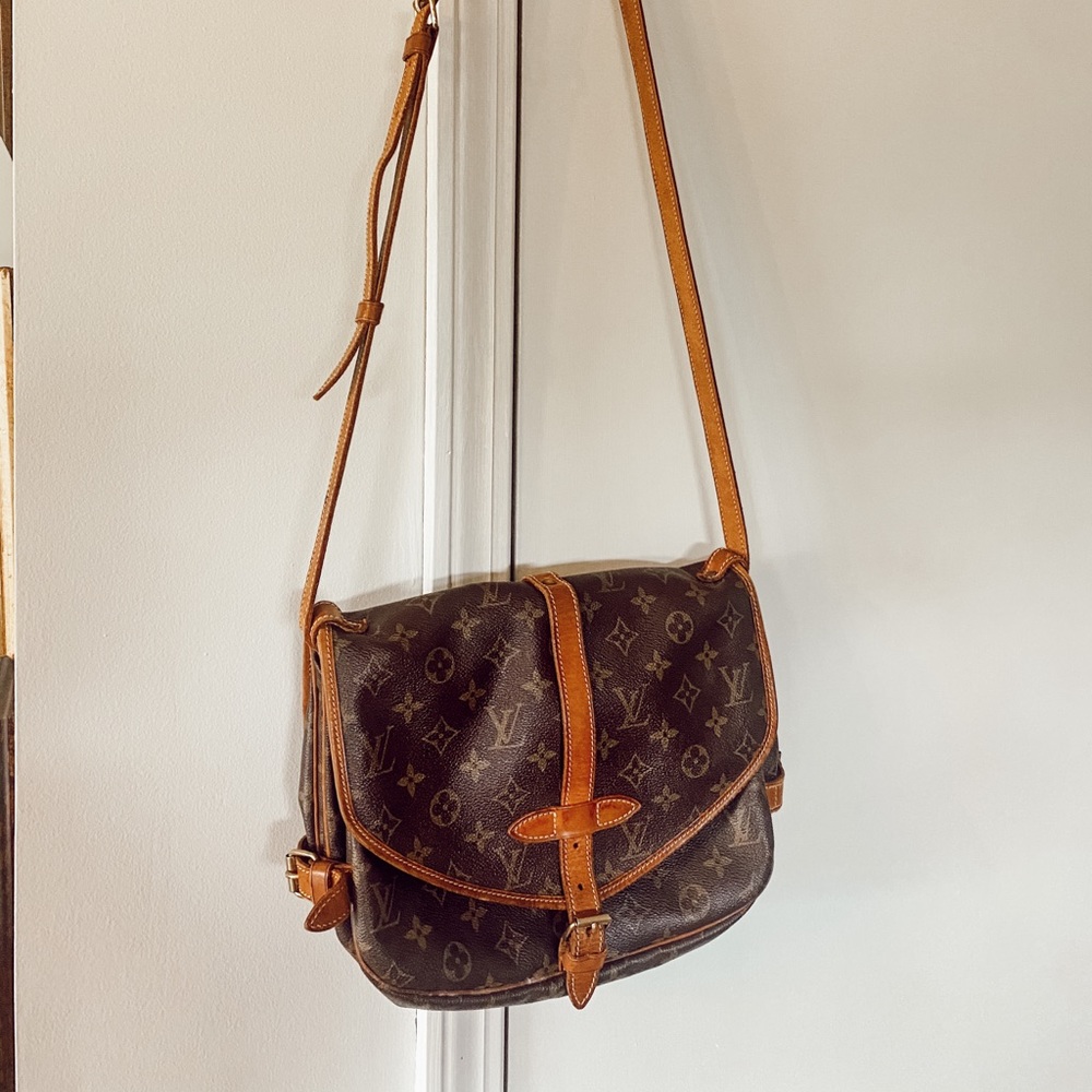 Louis Vuitton Saumur Handbag Monogram Canvas 30